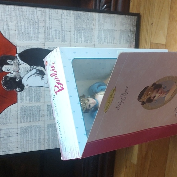 French Lady Barbie - Picture 10 of 13